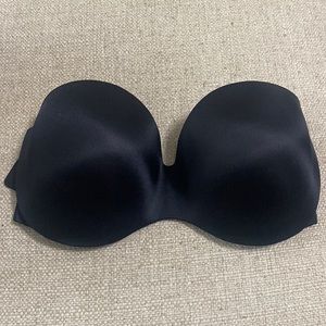 NWOT. MaidenForm Strapless Bra. 34DD.